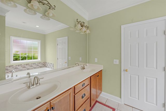 1329 Balson Dr, Murfreesboro, TN 37128