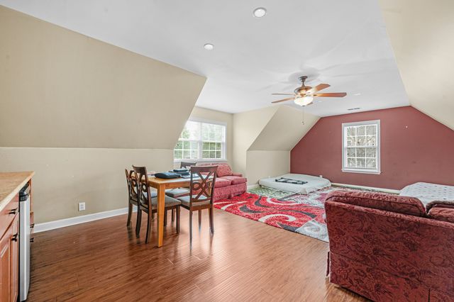 1329 Balson Dr, Murfreesboro, TN 37128