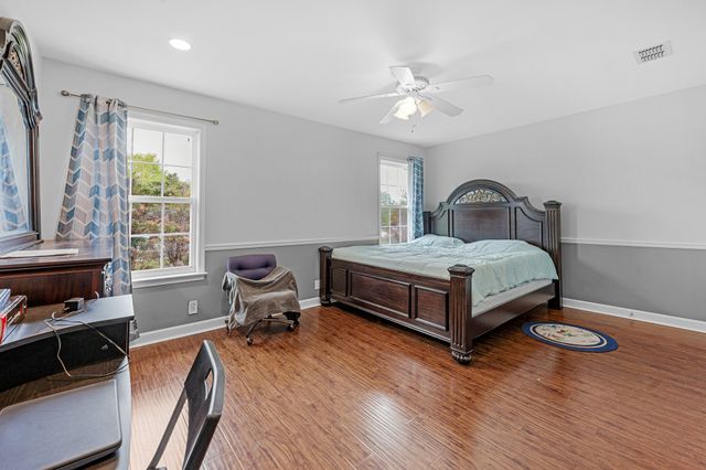 1329 Balson Dr, Murfreesboro, TN 37128