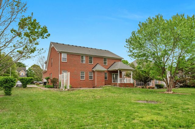 1329 Balson Dr, Murfreesboro, TN 37128