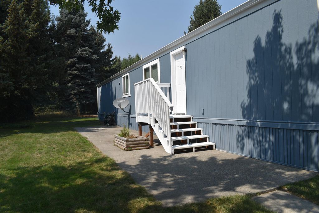 3110 E Chattaroy Rd, Chattaroy, WA 99003 photo 2