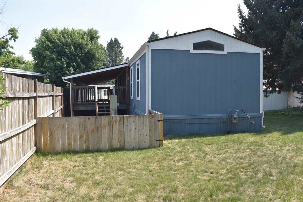 3110 E Chattaroy Rd, Chattaroy, WA 99003 photo 4