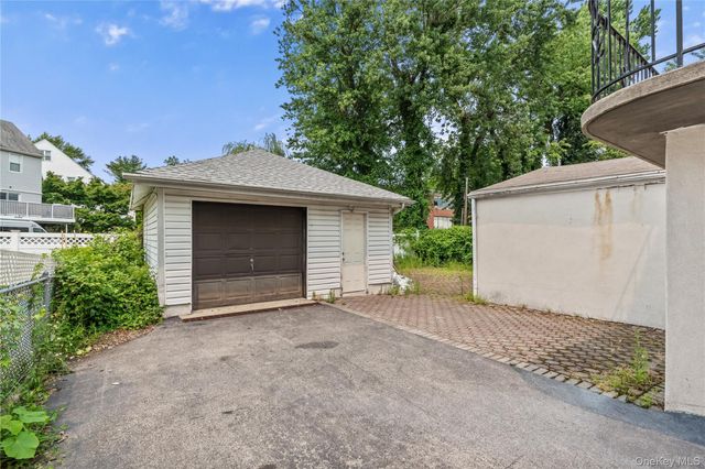 743 Palisade Avenue, Yonkers, NY 10703