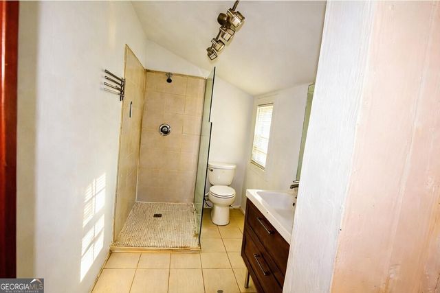 602 W Lake Avenue NW, Atlanta, GA 30318