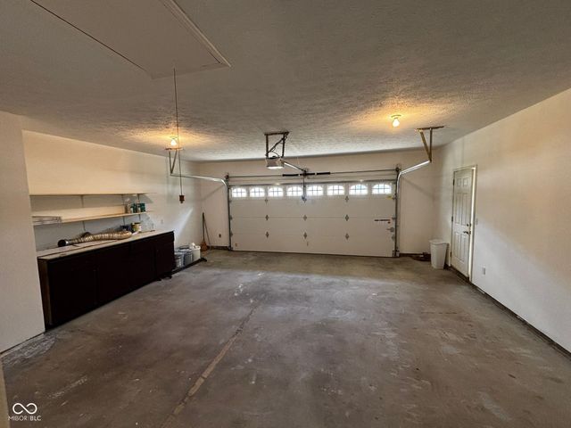 321 S Locust Drive, Morristown, IN 46161