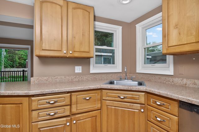 37 Victor Street, Albany, NY 12206