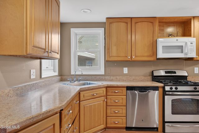 37 Victor Street, Albany, NY 12206