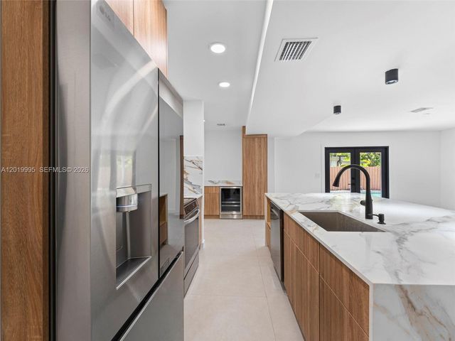 949 Lighthouse Dr, North Palm Beach, FL 33408