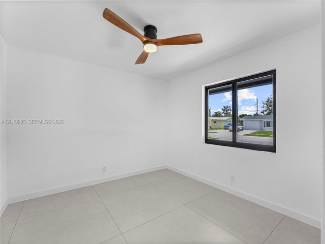 949 Lighthouse Dr, North Palm Beach, FL 33408