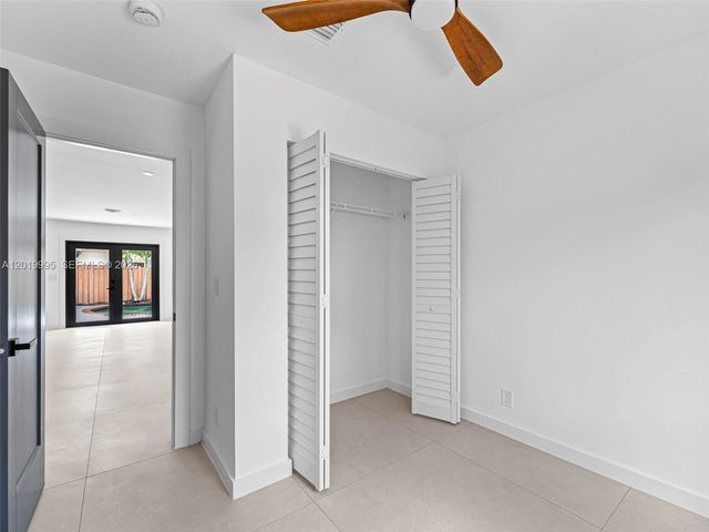949 Lighthouse Dr, North Palm Beach, FL 33408