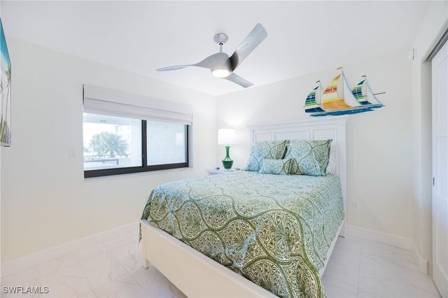 9715 Gulf Shore DR 103, Naples, FL 34108