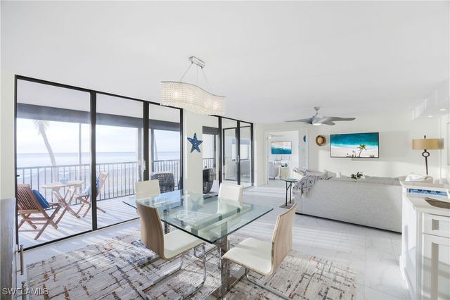 9715 Gulf Shore DR 103, Naples, FL 34108