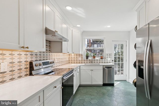 2000 BRANDYWINE ST, Philadelphia, PA 19130