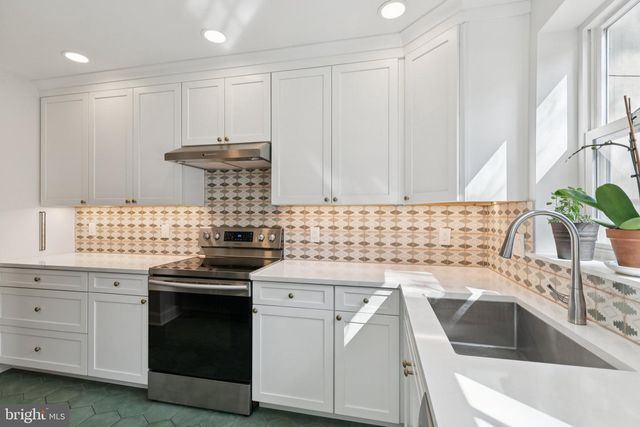 2000 BRANDYWINE ST, Philadelphia, PA 19130