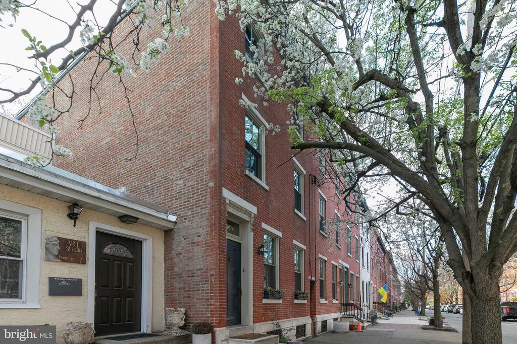 2000 BRANDYWINE ST, Philadelphia, PA 19130