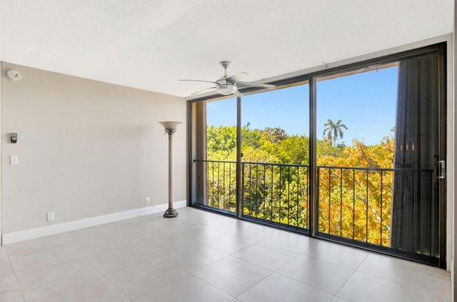 501 SW 11th Place 403, Boca Raton, FL 33432