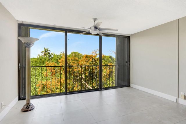 501 SW 11th Place 403, Boca Raton, FL 33432