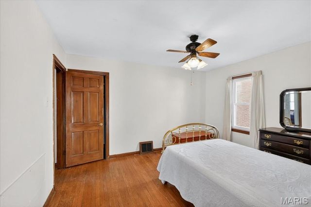 10327 Eaglewood Avenue, Overland, MO 63114