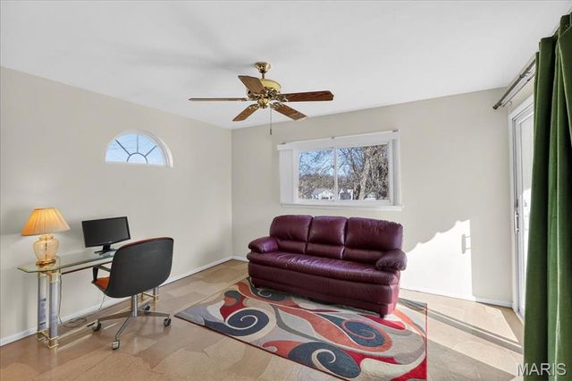 10327 Eaglewood Avenue, Overland, MO 63114