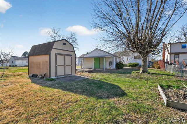 10327 Eaglewood Avenue, Overland, MO 63114