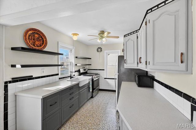 10327 Eaglewood Avenue, Overland, MO 63114