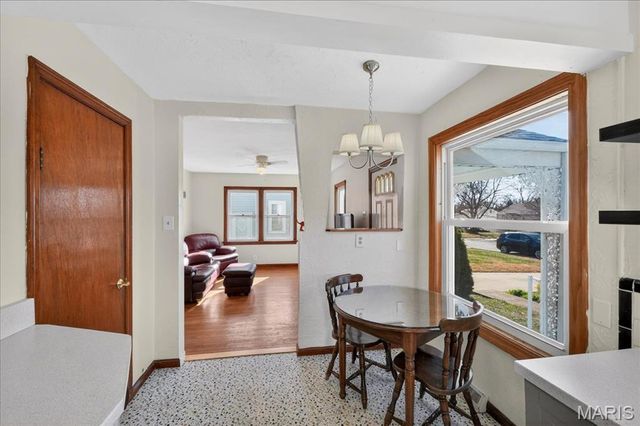 10327 Eaglewood Avenue, Overland, MO 63114