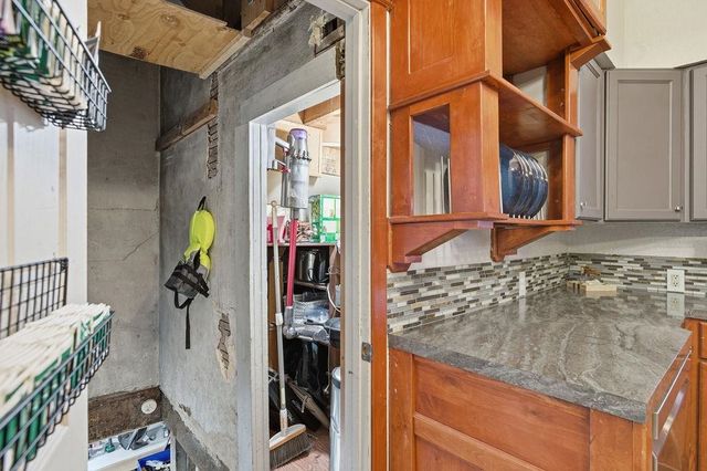 2528 N Magnolia St, Spokane, WA 99207