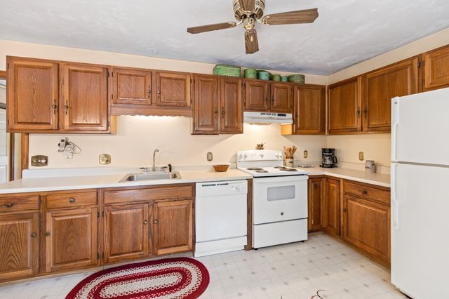 33 Ellis Cir, Yarmouth, MA 02675