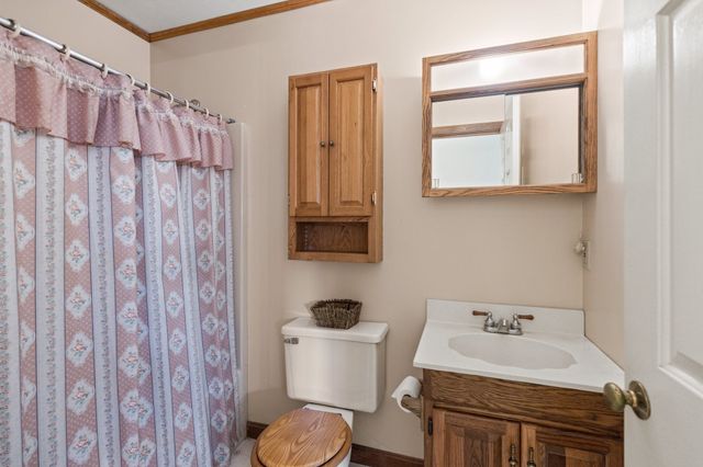 33 Ellis Cir, Yarmouth, MA 02675