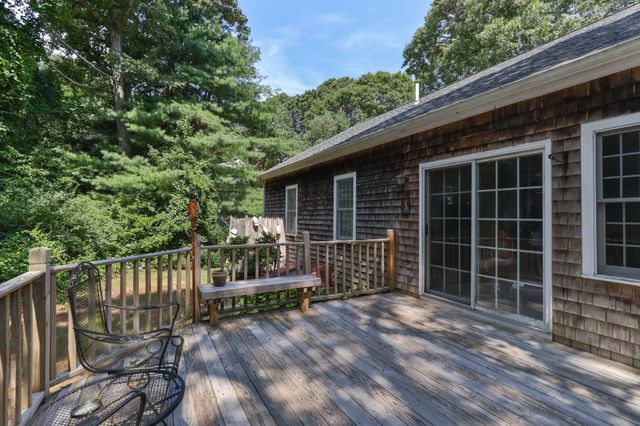 33 Ellis Cir, Yarmouth, MA 02675