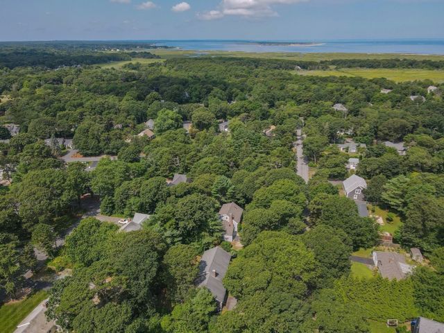 33 Ellis Cir, Yarmouth, MA 02675