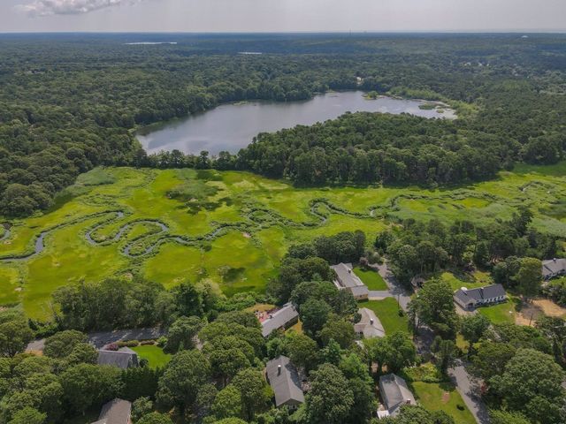 33 Ellis Cir, Yarmouth, MA 02675
