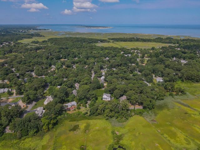 33 Ellis Cir, Yarmouth, MA 02675