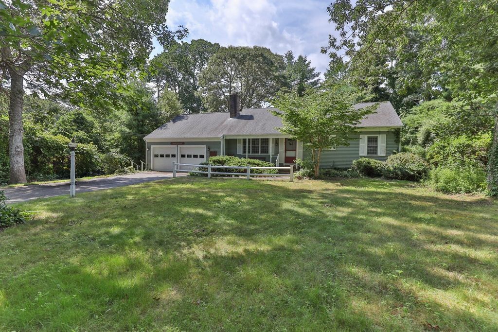 33 Ellis Cir, Yarmouth, MA 02675