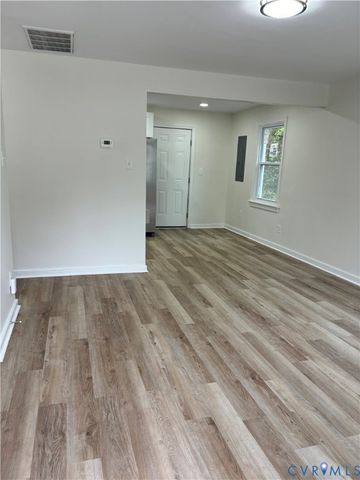 1004 Hill Top Dr, Richmond, VA 23225