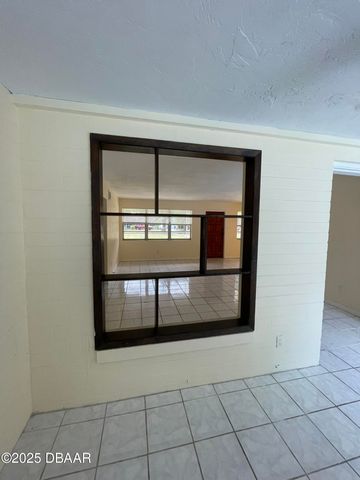 525 Tarragona Way, Daytona Beach, FL 32114