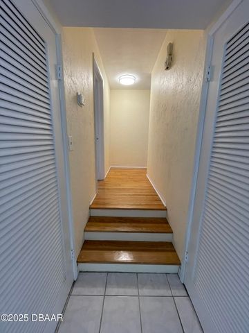 525 Tarragona Way, Daytona Beach, FL 32114