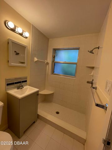 525 Tarragona Way, Daytona Beach, FL 32114