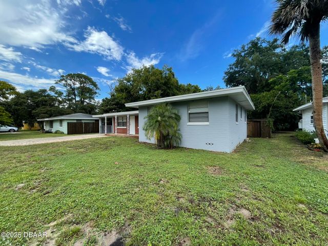 525 Tarragona Way, Daytona Beach, FL 32114