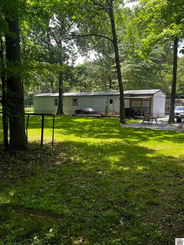 1040 Vasseur Ave, Paducah, KY 42003