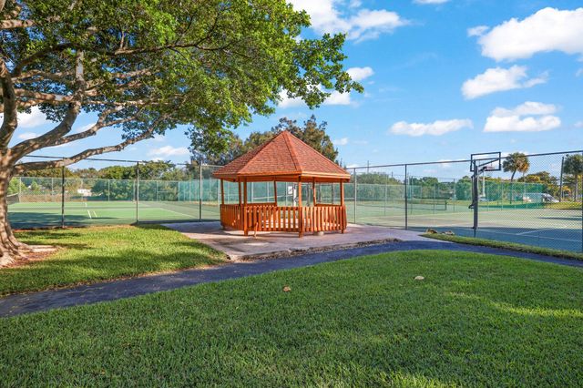 1235 NW 19th Terrace, Delray Beach, FL 33445