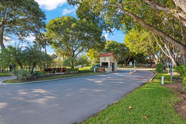 1235 NW 19th Terrace, Delray Beach, FL 33445