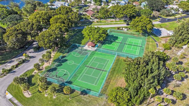 1235 NW 19th Terrace, Delray Beach, FL 33445