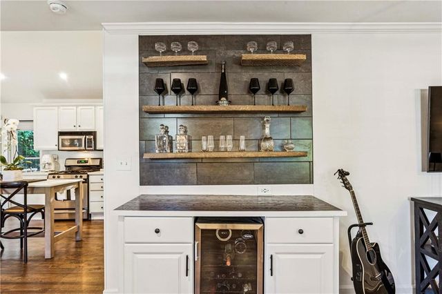 1905 Woodland Hills NW Avenue, Atlanta, GA 30318