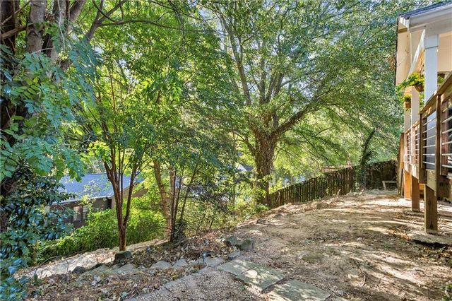 1905 Woodland Hills NW Avenue, Atlanta, GA 30318