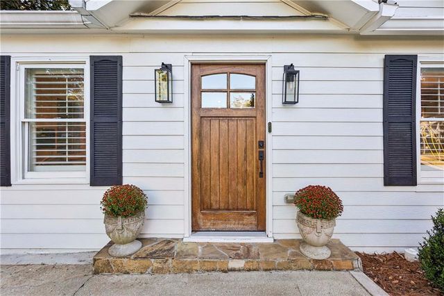 1905 Woodland Hills NW Avenue, Atlanta, GA 30318