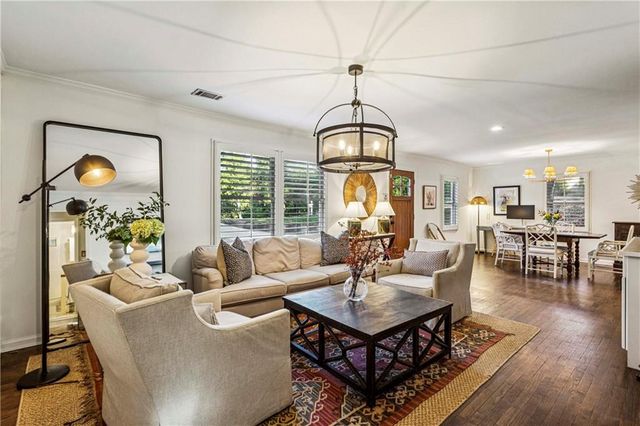 1905 Woodland Hills NW Avenue, Atlanta, GA 30318