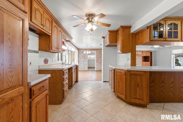 125 SHERWOOD Court, Creve Coeur, IL 61610