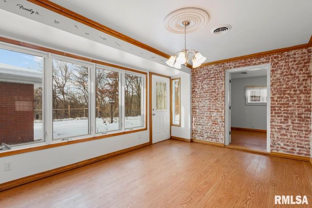 125 SHERWOOD Court, Creve Coeur, IL 61610