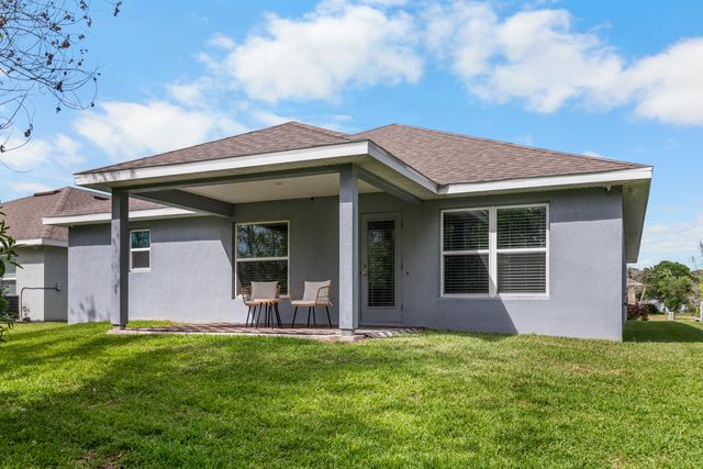 886 NE Whistling Duck Way, Port St. Lucie, Port St Lucie, FL 34983